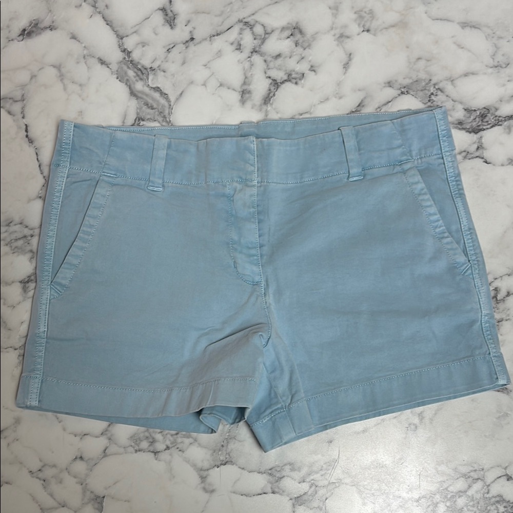 Girls Vineyard Vines shorts
Size 12